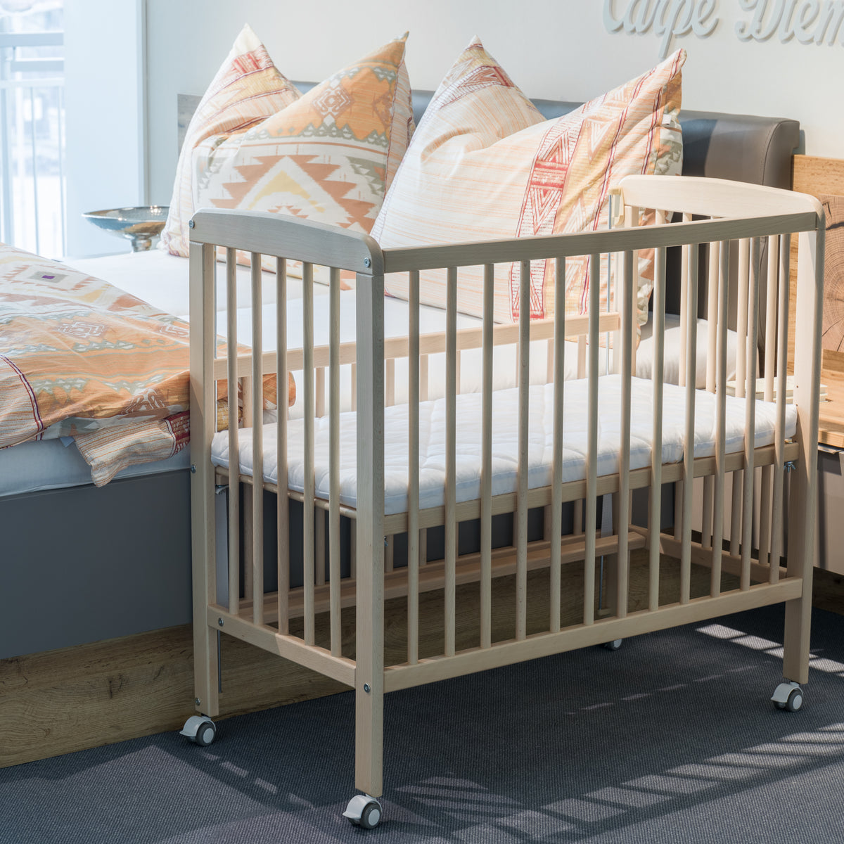 Beistellbett Nino champagner 555-00 und 555451 Matratze weiß 90x45 cm