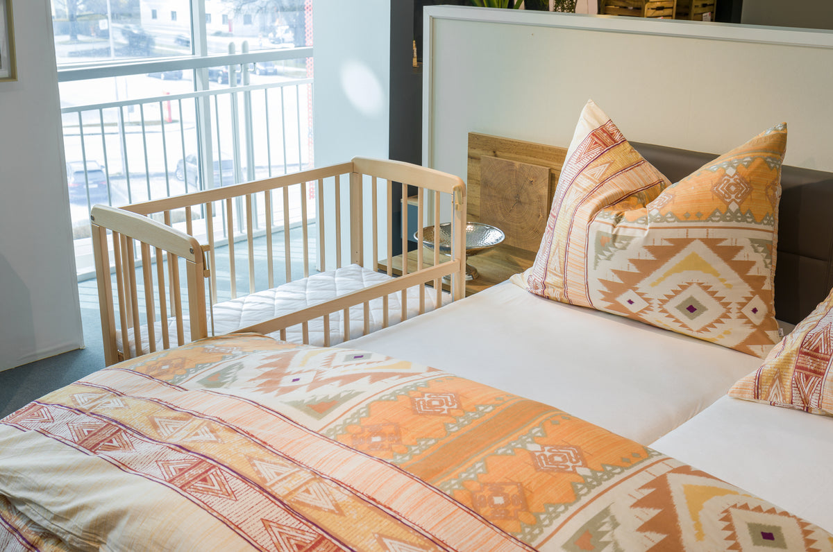 Nino Bedside Cot